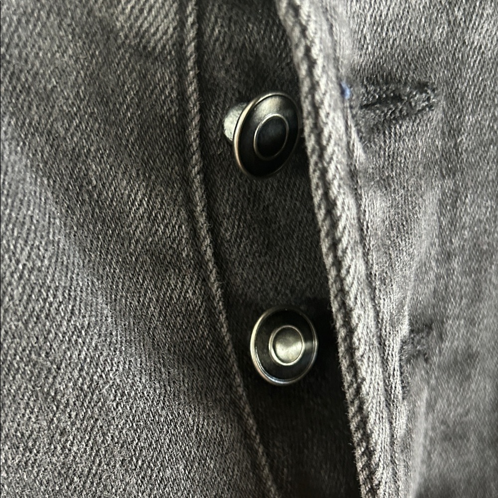 Time and Tru Black High-Rise Wide-Leg Jeans with Raw Hem - Picture 3 of 7